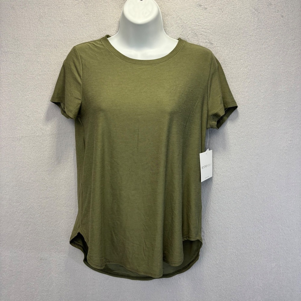 Beyond Yoga High Low T-Shirt Womens Small Green Tee Short Sleeve Minimalist